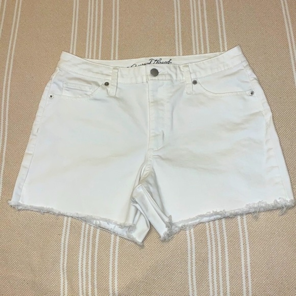 Women’s High Rise Shorts